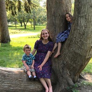 Meet your Posher, Elizabeth